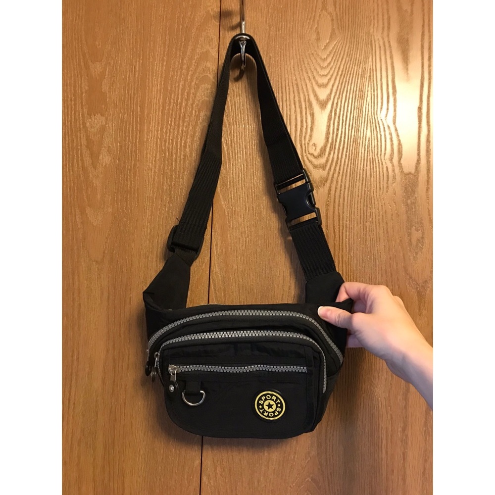 Lightweight fanny pack